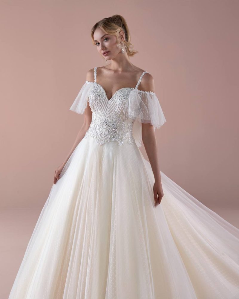 Elizabeth-Bridal-Romance-20121-03